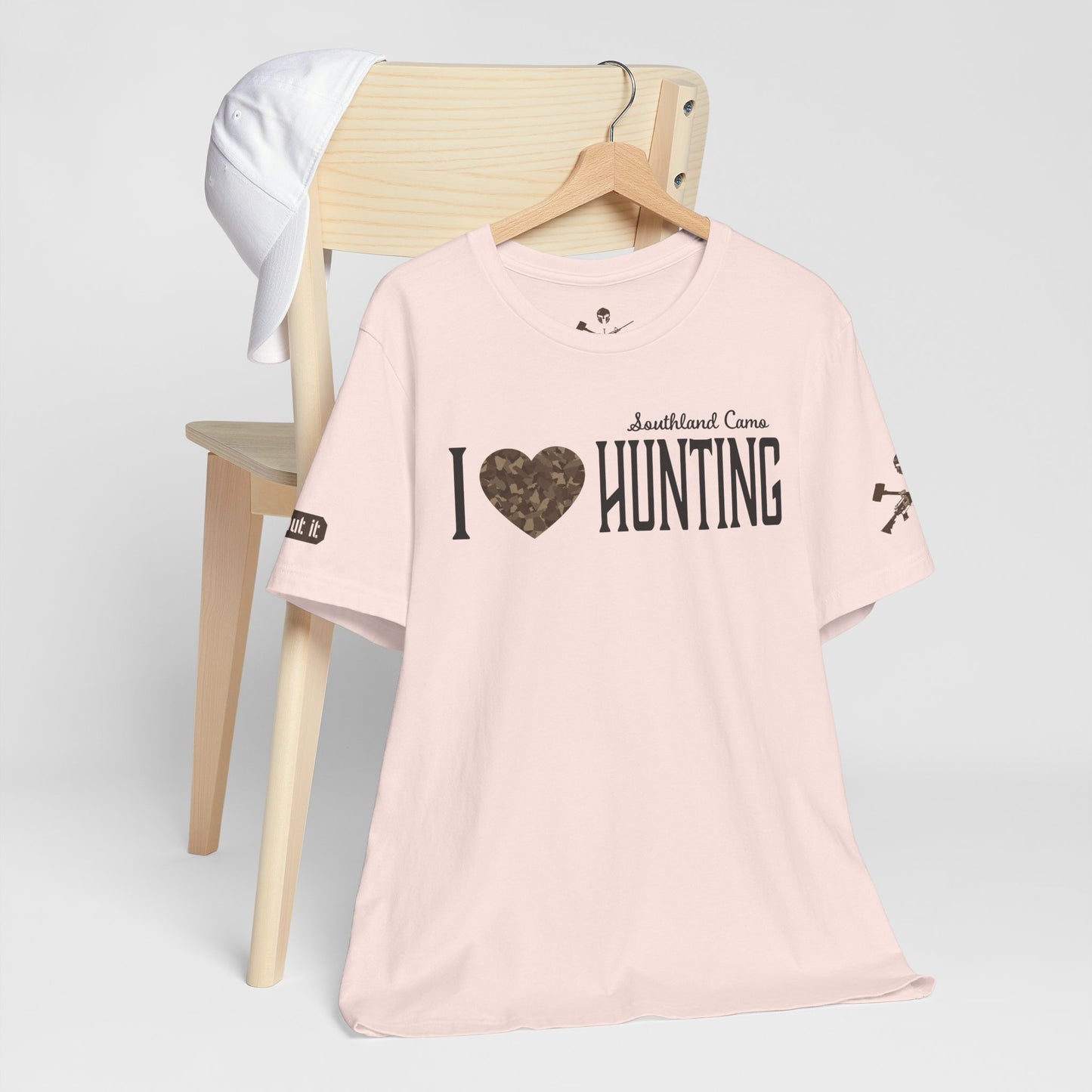 I heart hunting  Unisex Jersey T-Shirt